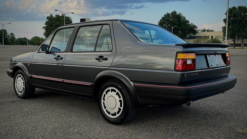 1986-volkswagen-jetta-gli-wolfsburg-bat-101-66e1ec1569a72.jpg