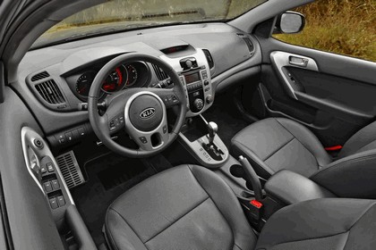 kia-forte-2012-320255.jpg