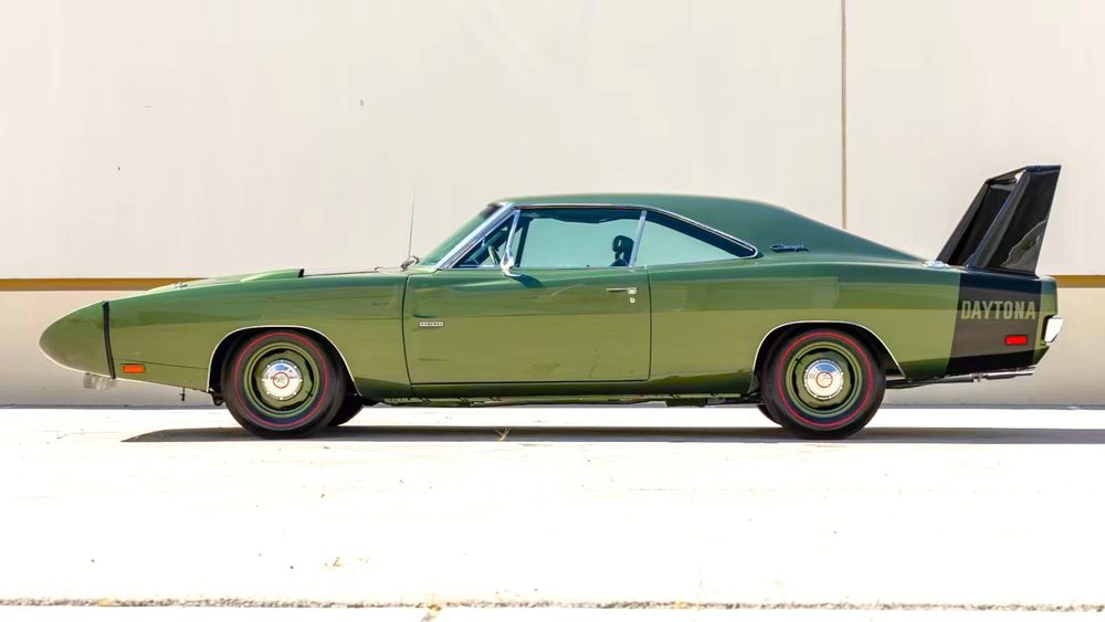 004-1969-dodge-daytona-profile.jpg