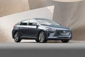 2017_hyundai_ioniq-hybrid_4dr-hatchback_limited_fq_oem_1_175.jpg