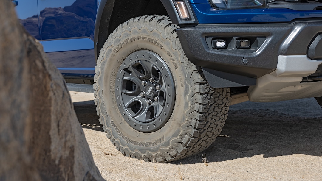 006-2022-ford-f150-raptor.jpg