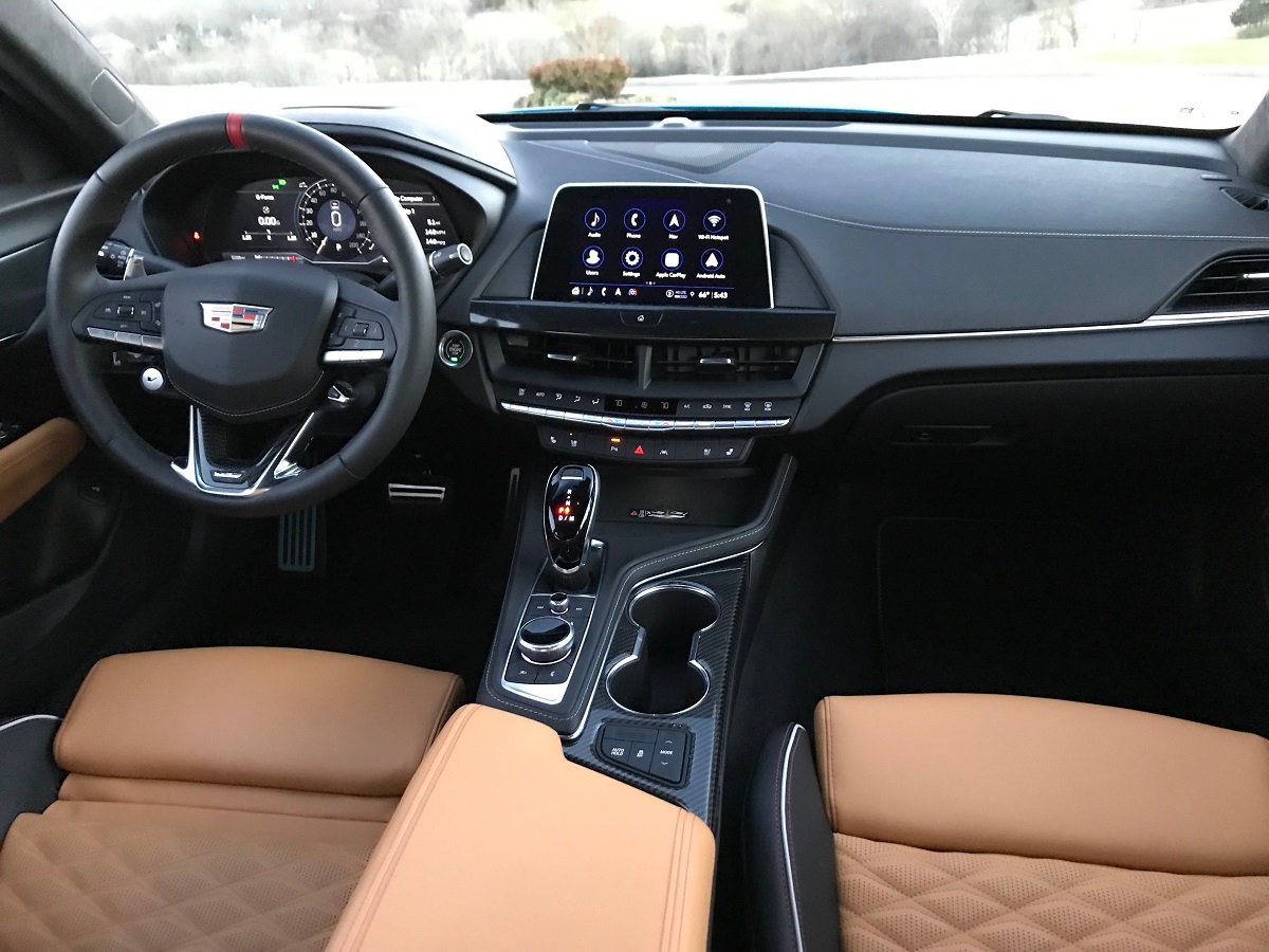 JDP_2022 Cadillac CT4-V Blackwing Natural Tan with Jet Black Interior Dashboard.jpg