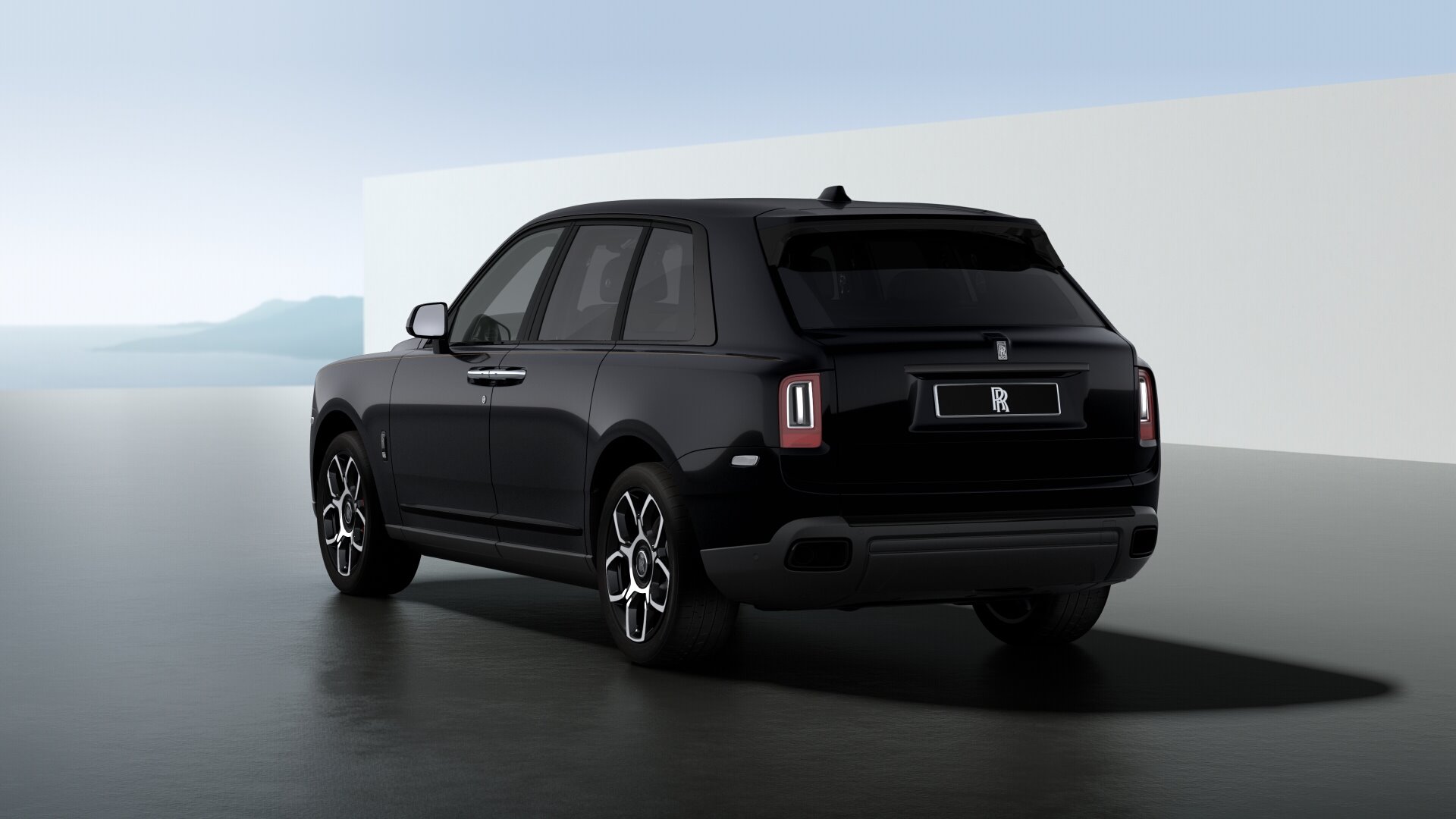 new-2021-rolls-royce-cullinan-black-badge-1.jpg